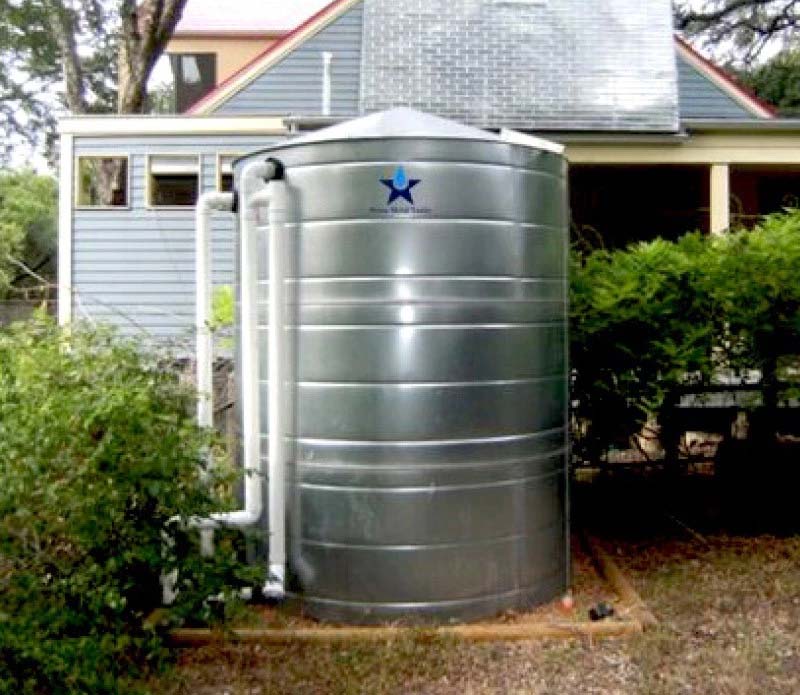Galvanized Steel Rainwater Tank next to home
