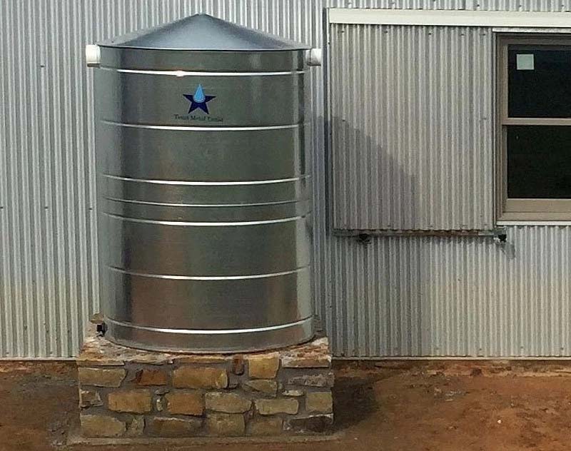 500 gallon commercial metal rain storage tank